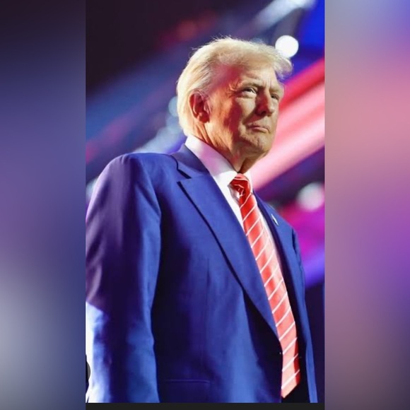 Authentic Vintage red YSL tie (same tie Donald Trump wears!) - Picture 1 of 6